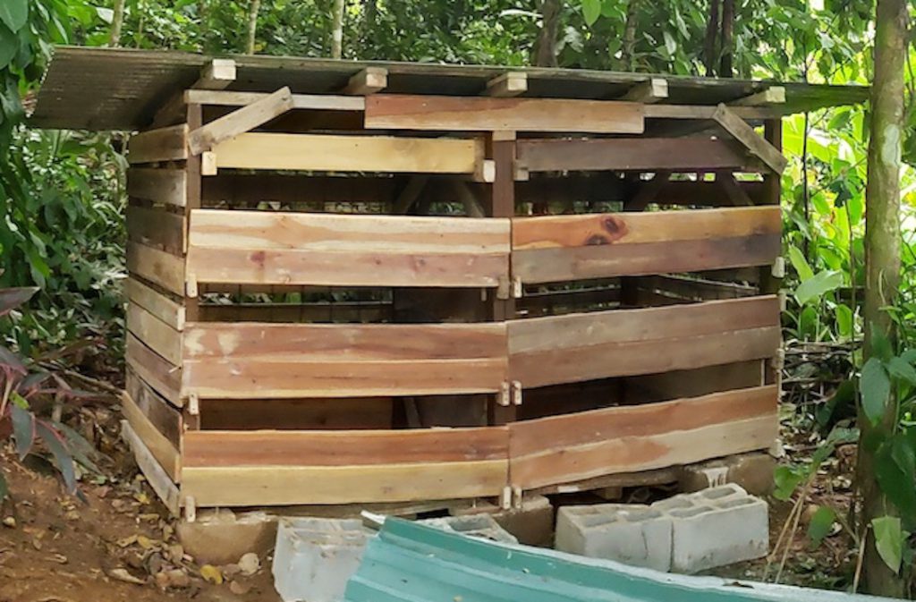 upcycling how to build a DIY compost shed - 7 Compost Shed - Complete