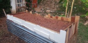 how to upcycle a raised garden bed - dirt fill